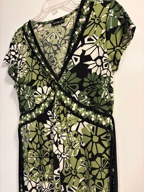 Apt. 9 Green Black and White Geometric Wrap-Style Dress - size medium